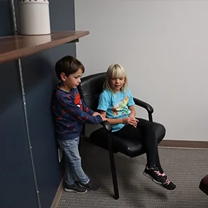 Chiropractic Leavenworth KS Kids In Adjustment Room